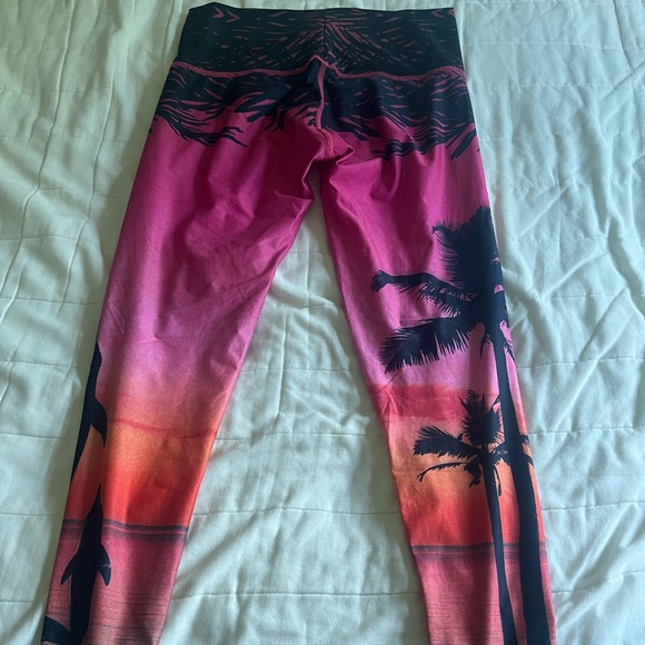 Teeki yoga leggings - Picture 1 of 3
